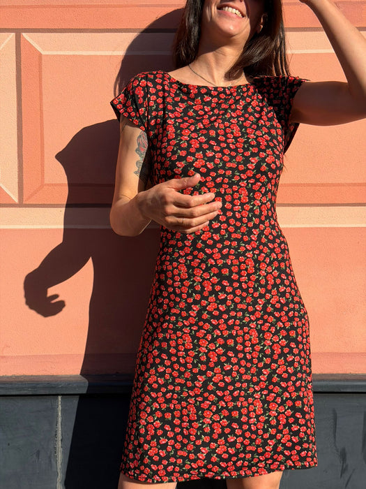 Abito Furio a fiori rossi su base nera