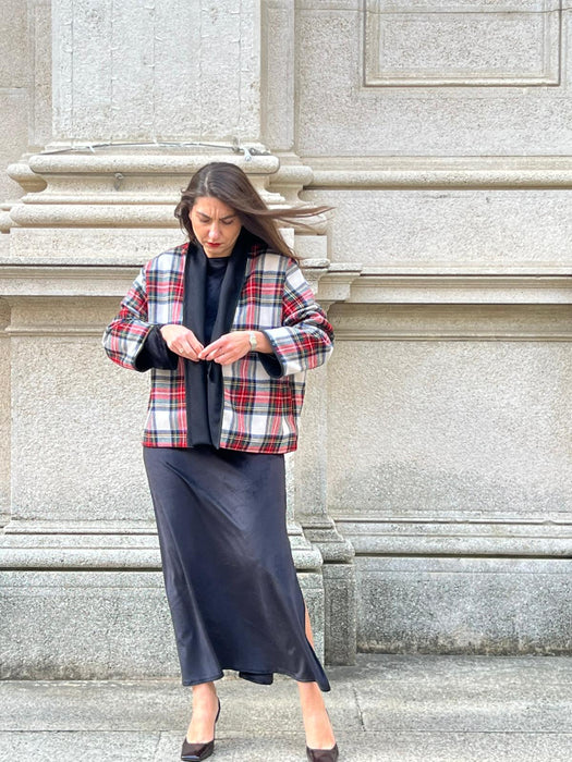 Giacca kimono double face in lana nere e tartan