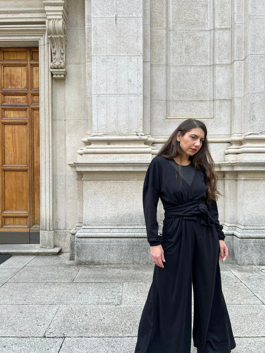 Tuta Magda a  manica lunga nera