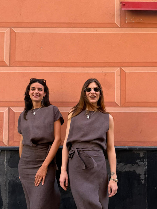 Top Emilia in lino marrone testa di moro
