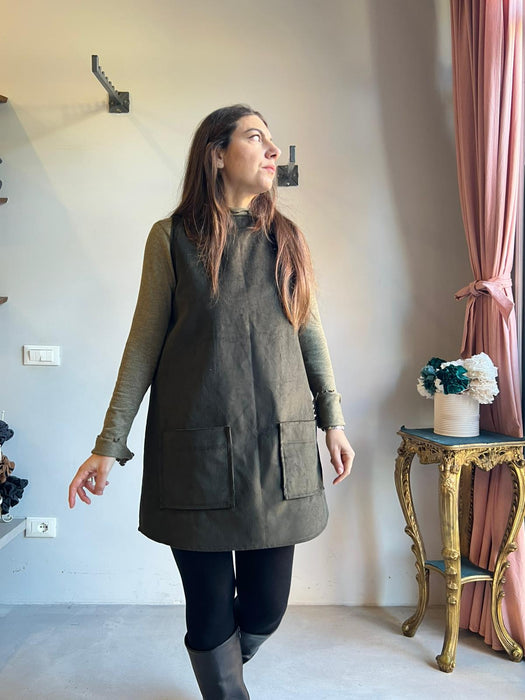 Abito Emilia con tasche in velluto verdone
