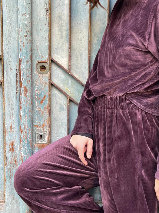 Pantaloni Mia in ciniglia melanzana