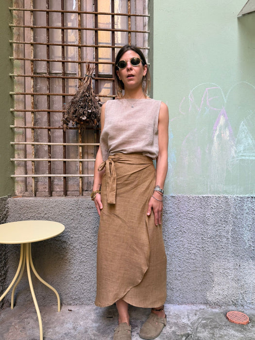 Top Emilia in lino color sabbia