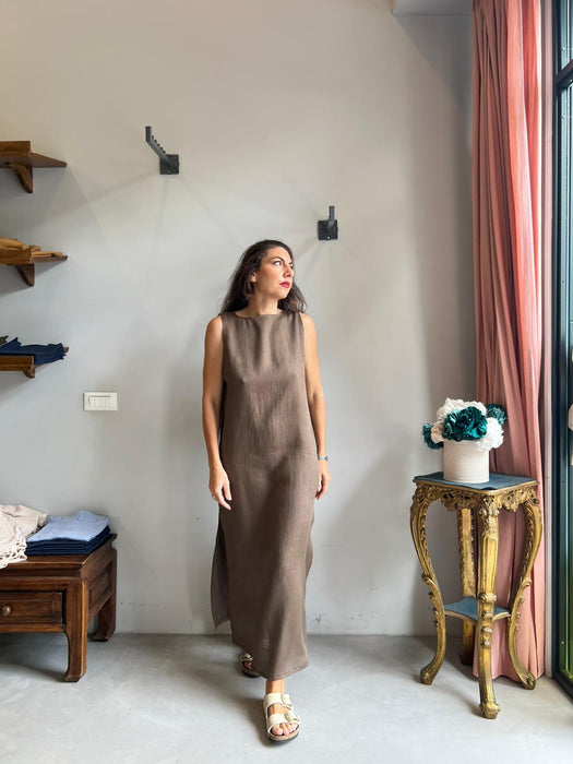 Abito Emilia lungo in lino marrone chiaro