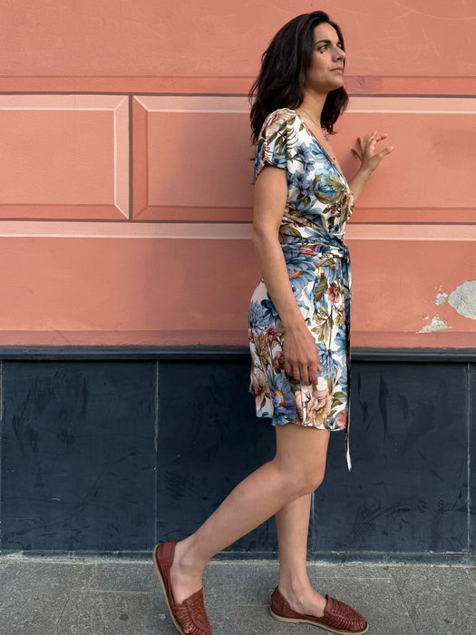 Abito Magda corto a fiori azzurri