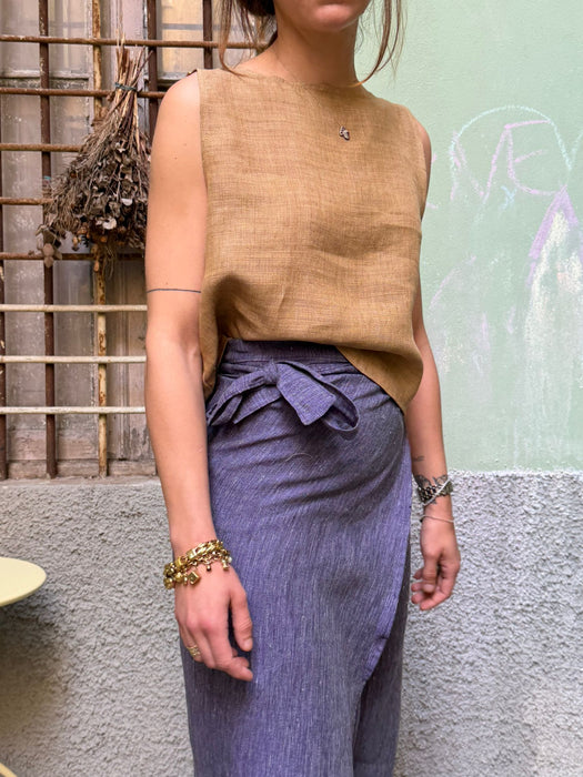 Top Emilia in lino color ocra/senape
