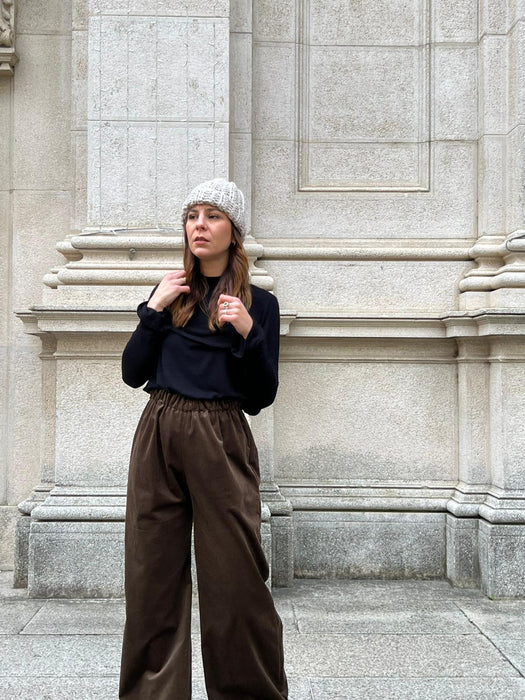 Pantaloni Mia in velluto marrone tabacco