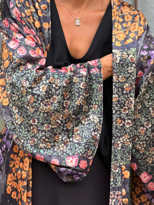 Kimono in velluto in fantasia a fiori