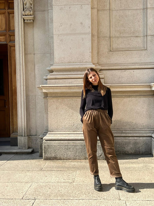 Pantaloni Asia in velluto cammello