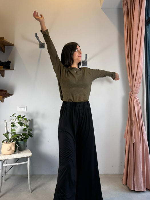 Maglia basica verde salvia