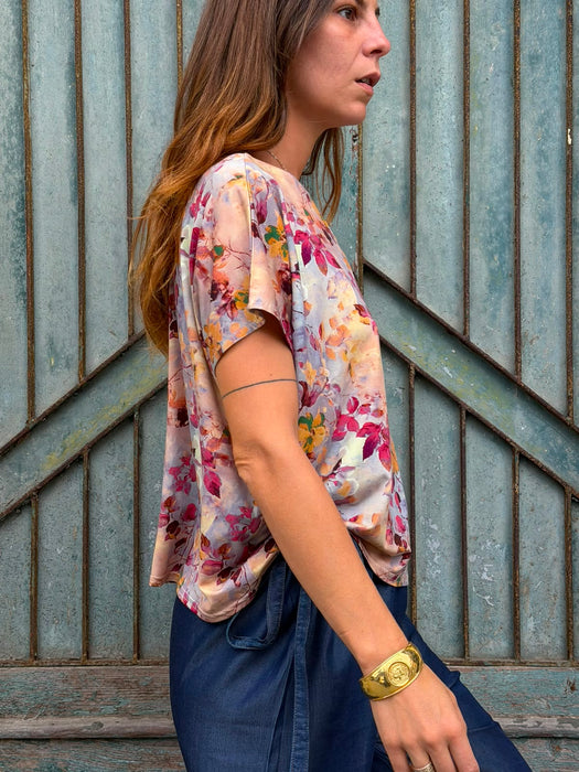 T-shirt Scatoletta a fiori in bamboo