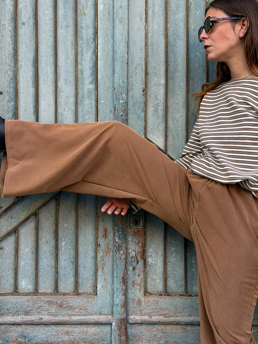 Pantaloni Mia in cupro cammello