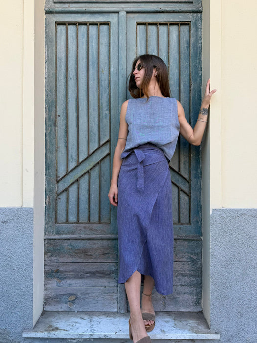 Top Emilia in lino azzurro jeans