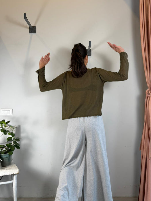 Maglia basica verde salvia