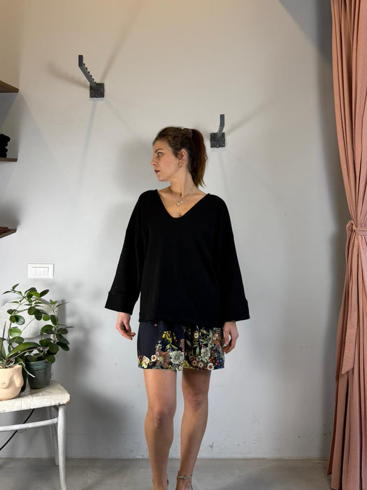 Gonna Beatrice corta nera a fiori