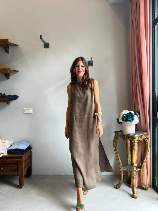 Abito Emilia lungo in lino marrone chiaro
