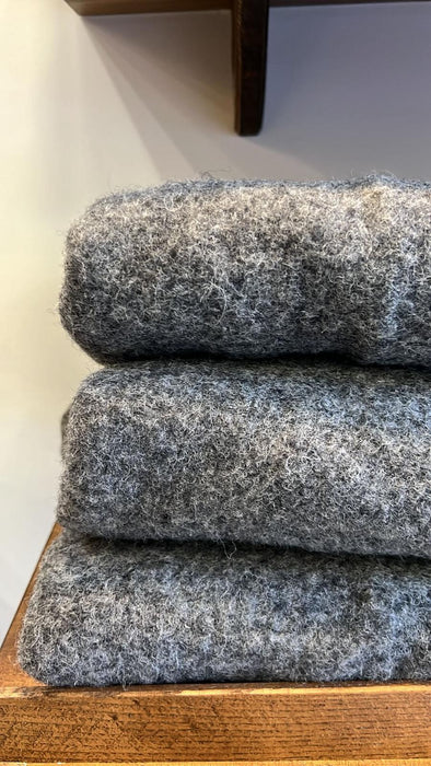 Maglione Amedeo in lana boucle grigio scuro