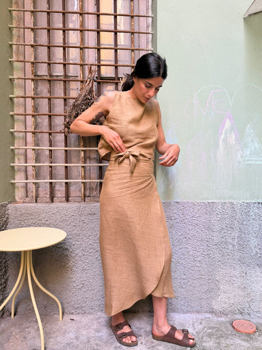 Top Emilia in lino color ocra/senape