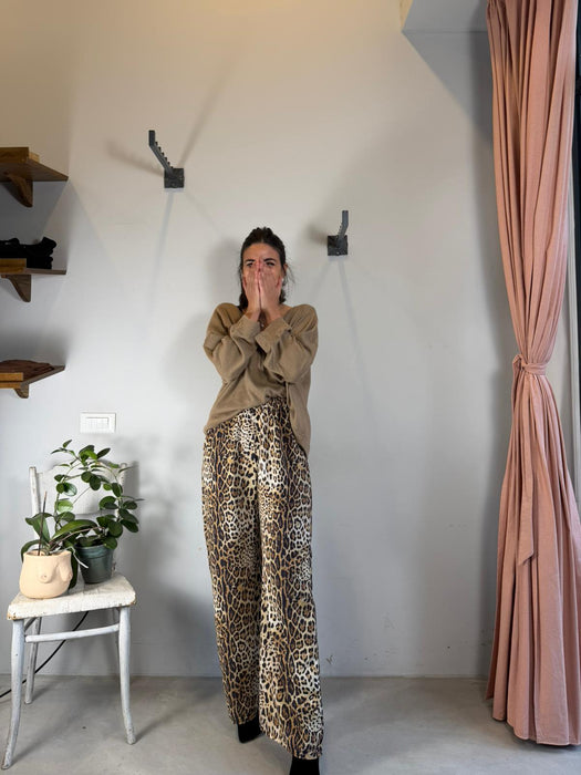 Pantaloni Mia in viscosa leopardata