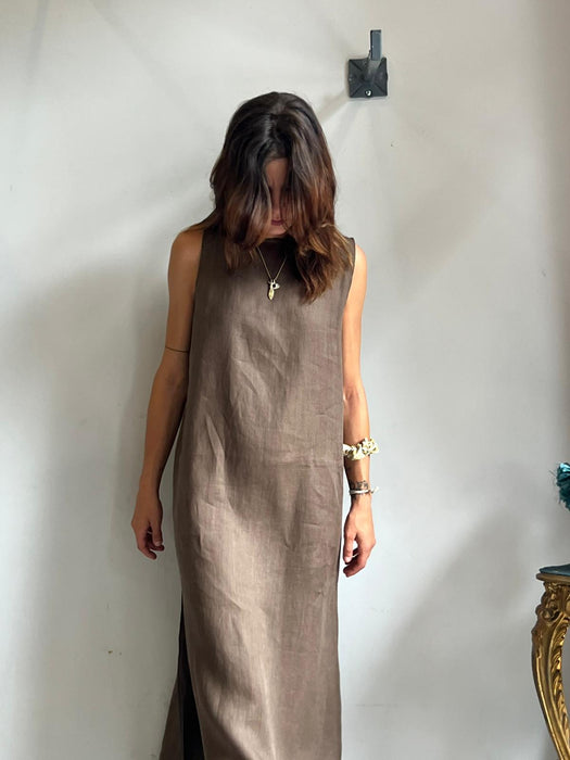 Abito Emilia lungo in lino marrone chiaro