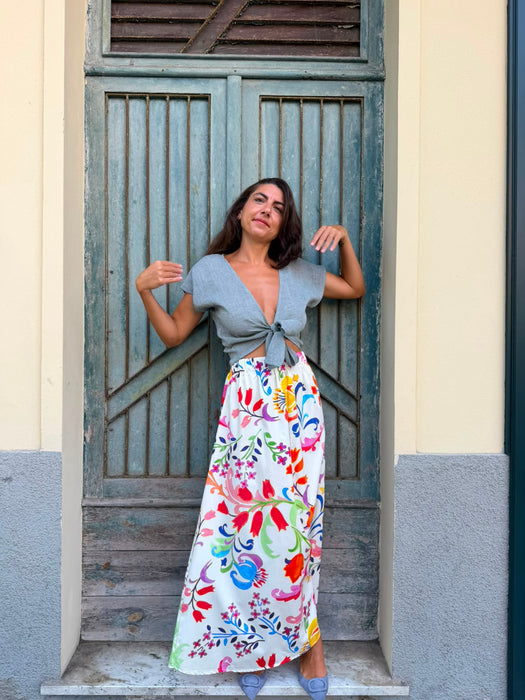Top Margherita in lino azzurro polvere