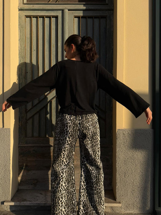 Pantaloni Mia in gabardine leopardato