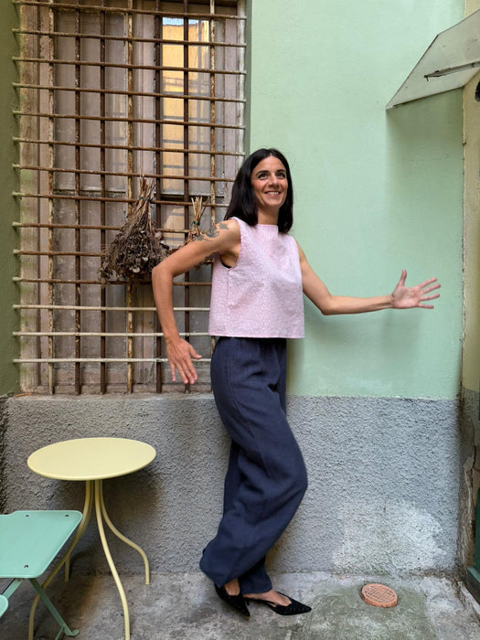 Top Emilia in cotone rosa cipria ricamato