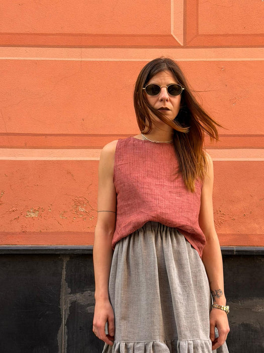 Top Emilia in lino color lampone