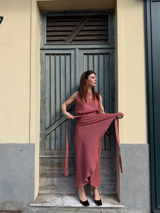 Top Emilia in lino color lampone