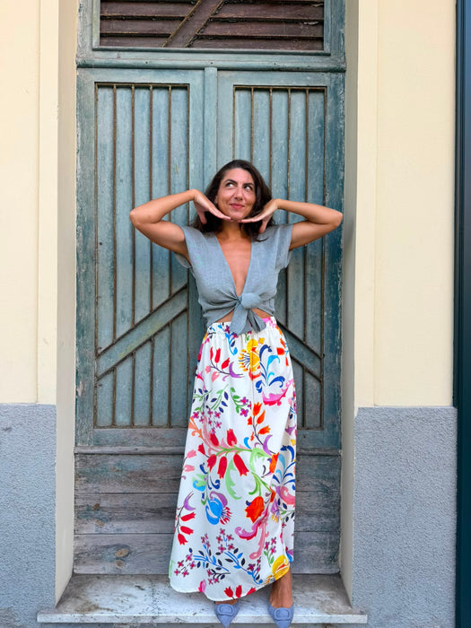 Top Margherita in lino azzurro polvere