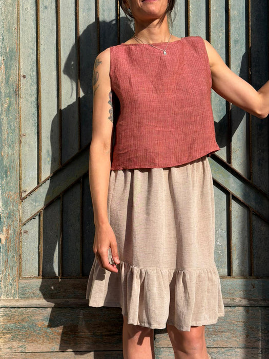 Top Emilia in lino color lampone
