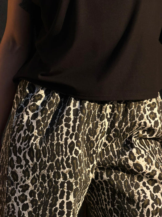 Pantaloni Mia in gabardine leopardato