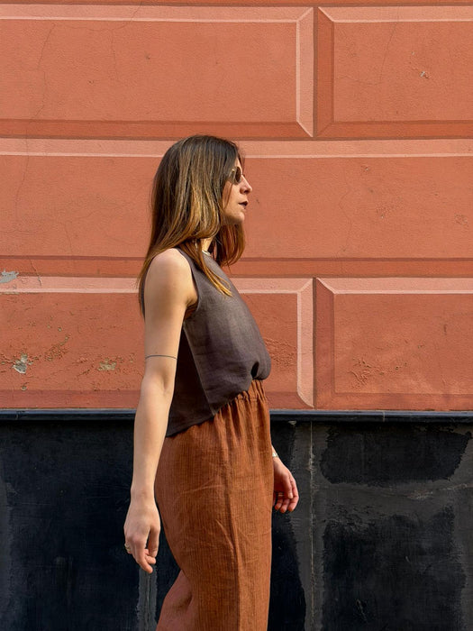 Top Emilia in lino marrone testa di moro