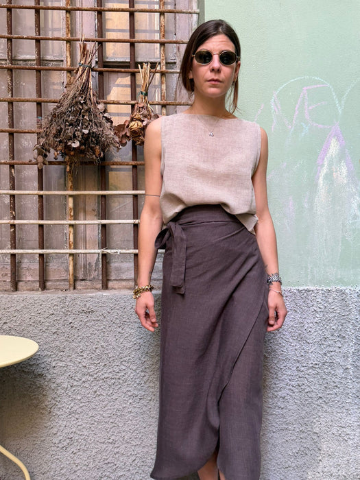 Top Emilia in lino color sabbia