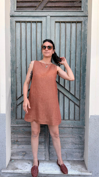 Abito Emilia in lino color terracotta