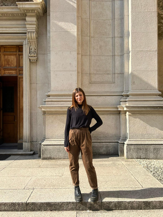 Pantaloni Asia in velluto cammello