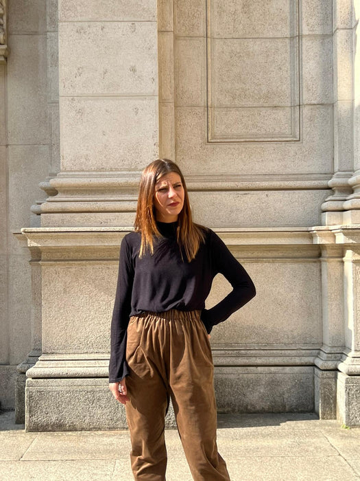 Pantaloni Asia in velluto cammello