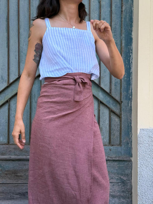 Top Filomena in lino a righe bianche e azzurre