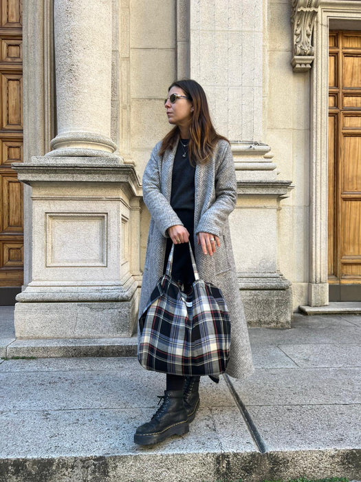Borsa tartan nera e azzurra