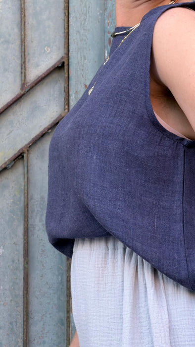 Top Emilia in lino blu scuro