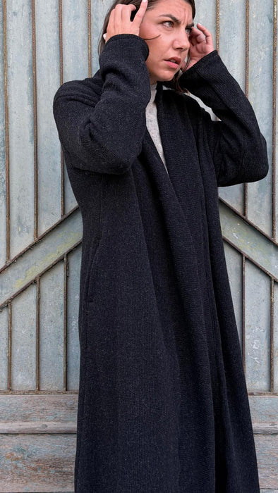 Cardigan Marinella in lana nera