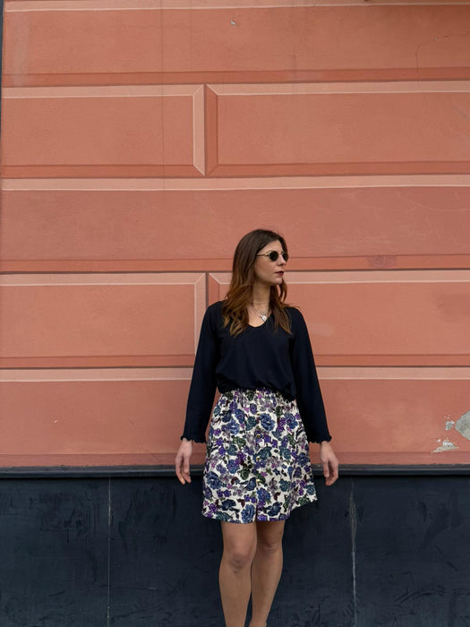 Gonna Eva in gabardine a fiori viola