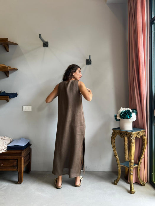 Abito Emilia lungo in lino marrone chiaro