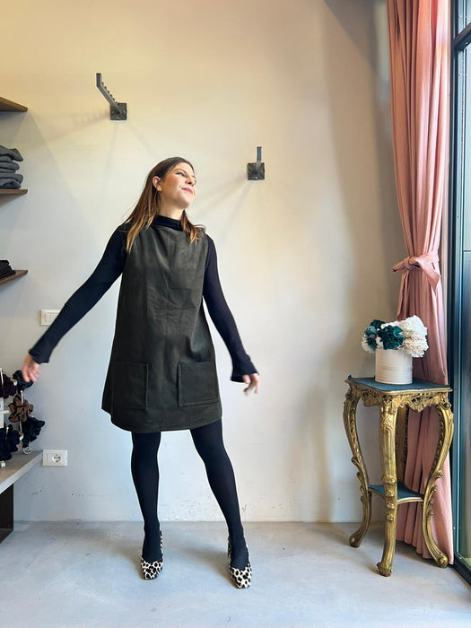 Abito Emilia con tasche in velluto verdone