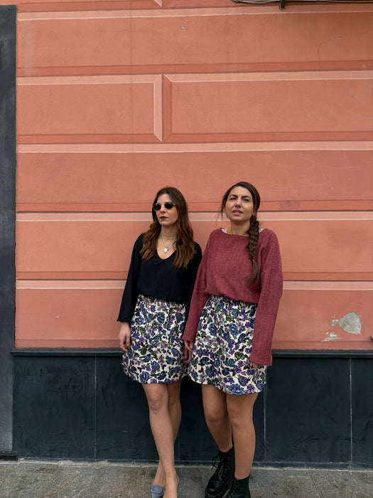 Gonna Eva in gabardine a fiori viola