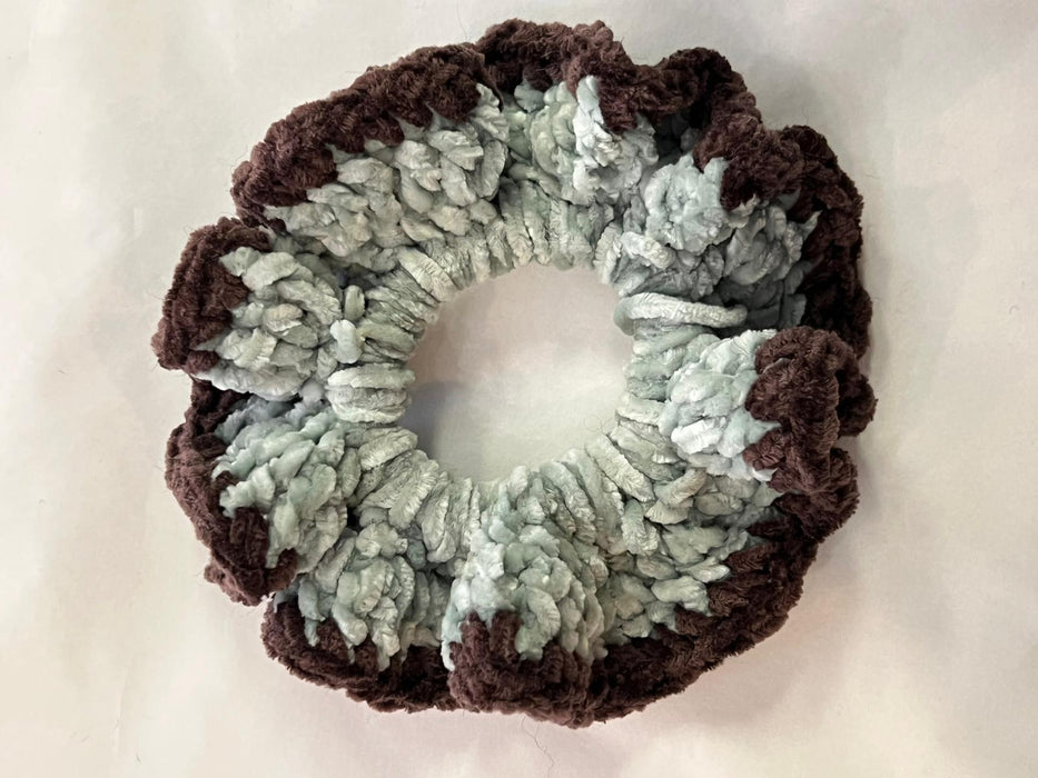 Fifì all’uncinetto in ciniglia