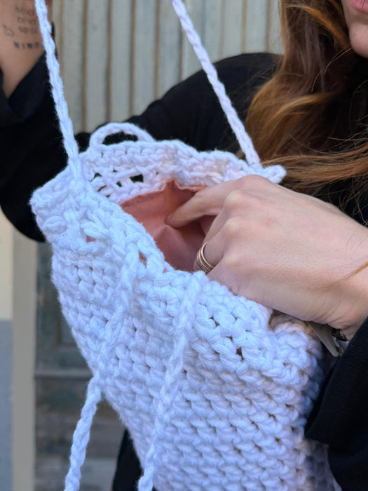 Borsa all’uncinetto in cotone bianco