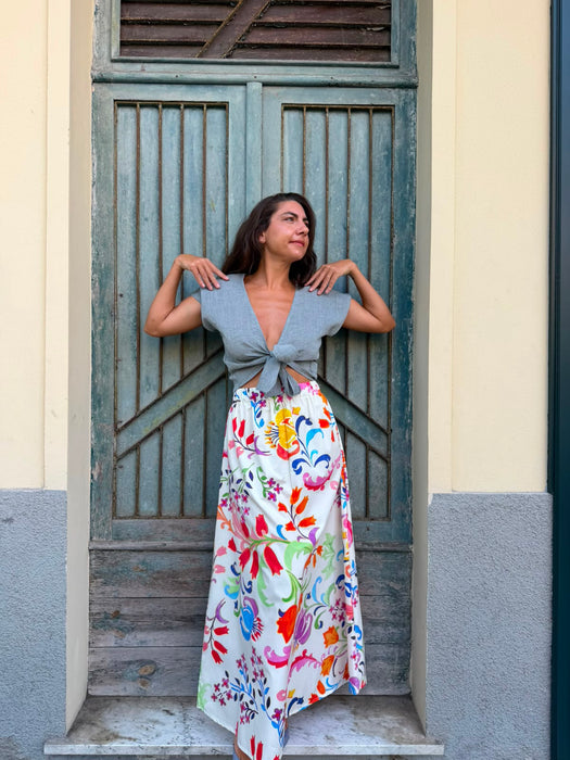 Top Margherita in lino azzurro polvere