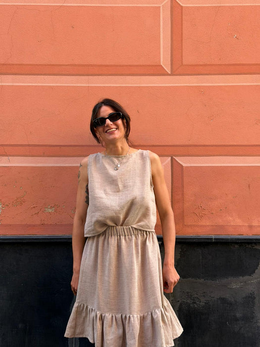 Top Emilia in lino color sabbia