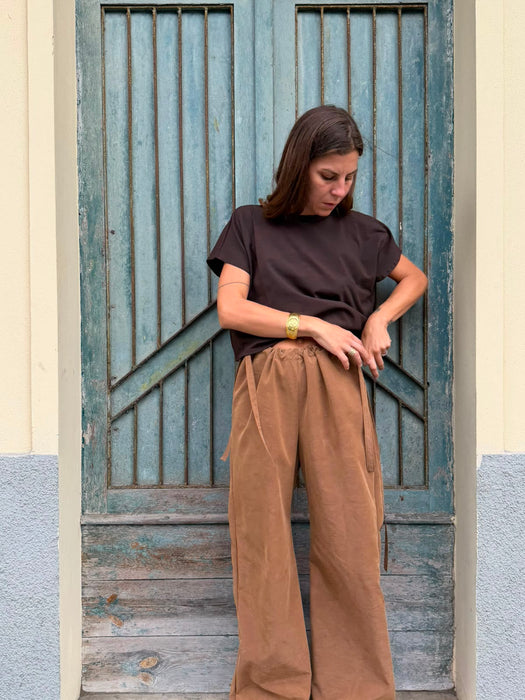 T-shirt Scatoletta color marrone